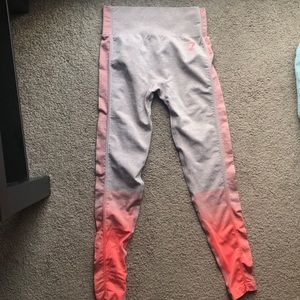 Gymshark Amplify Seamless Leggings size: SMALL